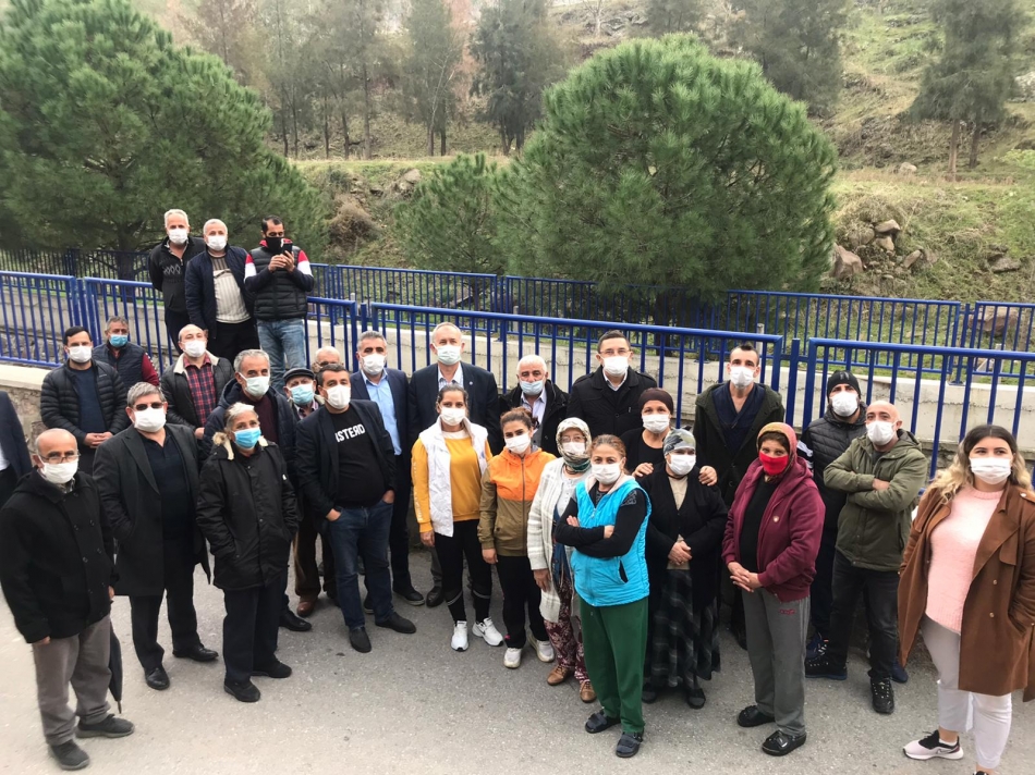 Çiğli’yi heyelan vurdu! 33 evde yıkılma tehlikesi