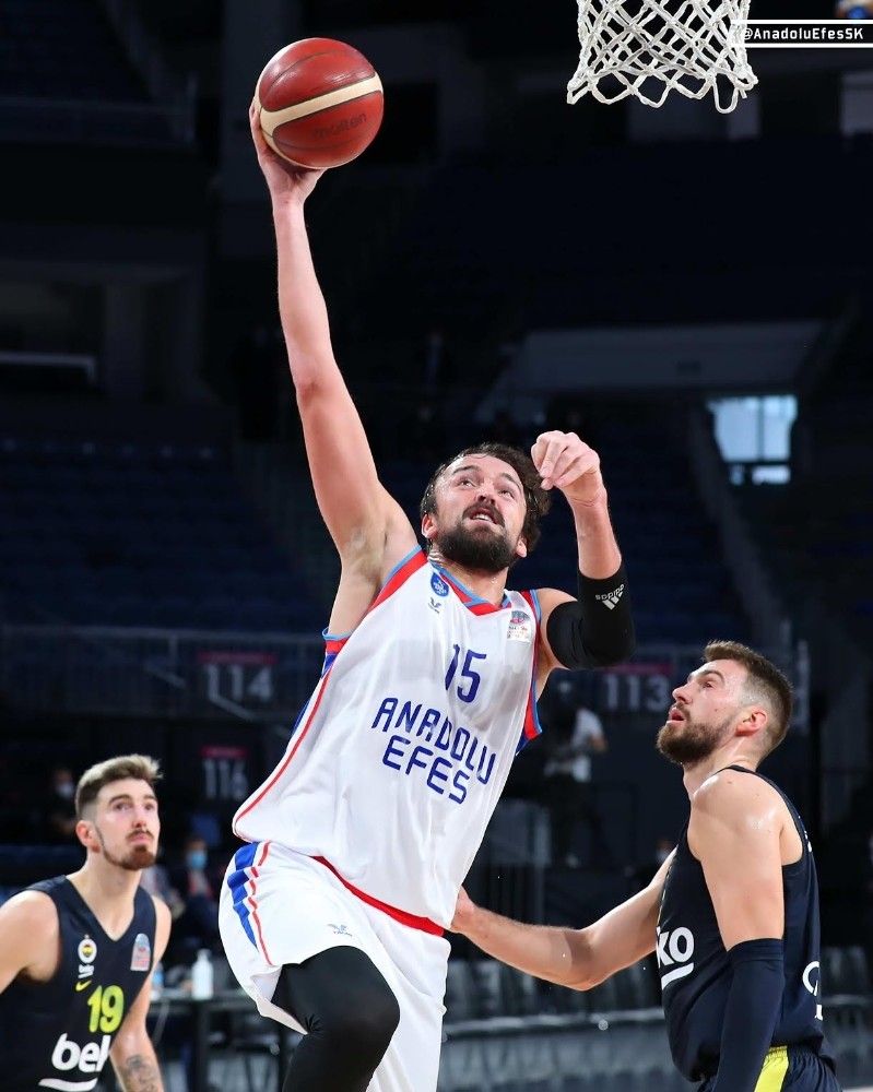 Anadolu Efes: 85 - Fenerbahçe: 72