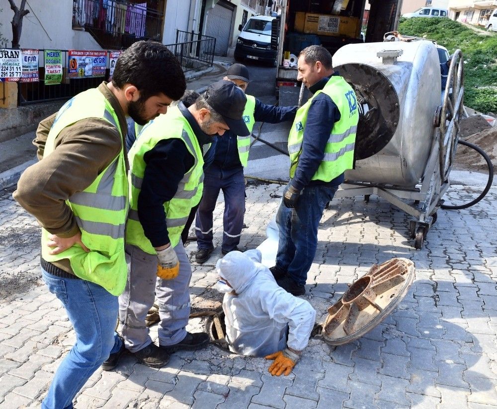 Atık su kanalları kazısız teknolojiyle yenileniyor