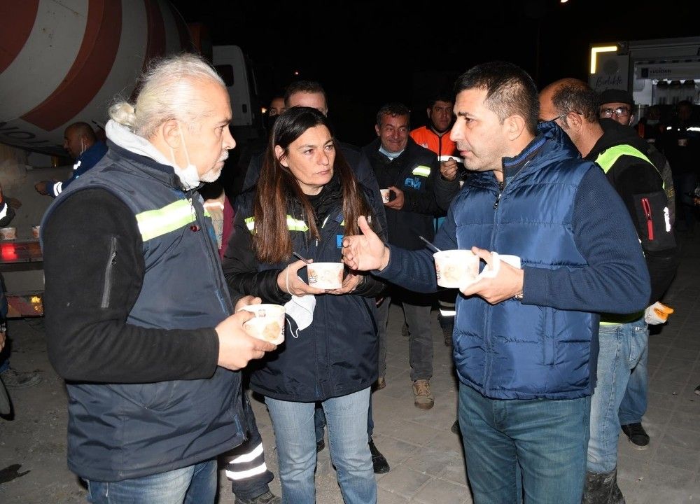 Başkan Günel'den personele gece çorbası