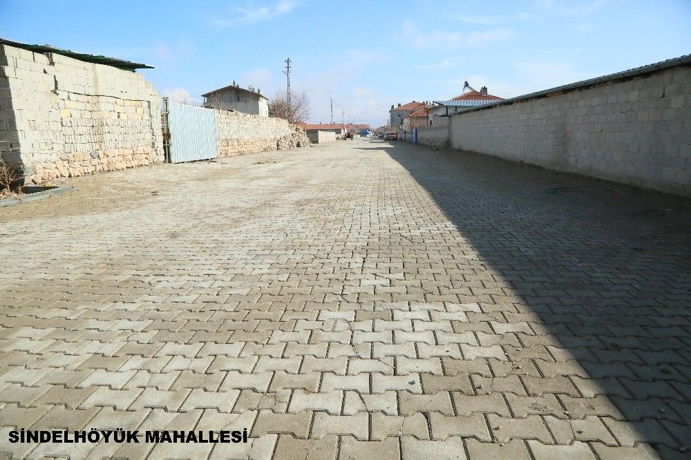 Develi'de parke seferberliği hız kesmeden devam ediyor