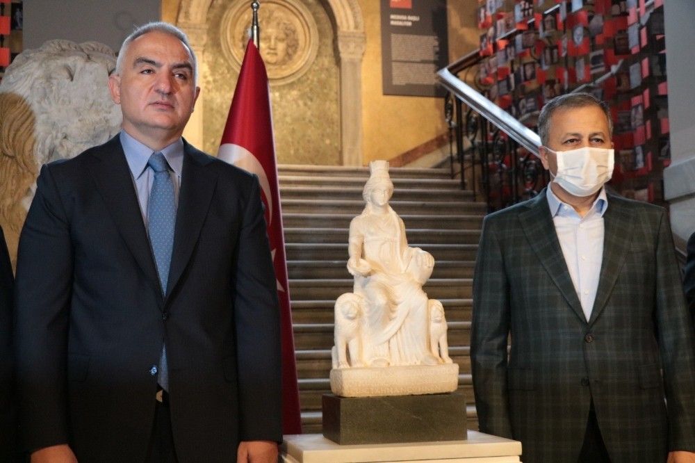 Ege'den kaçırılan Kybele heykeli geri alındı