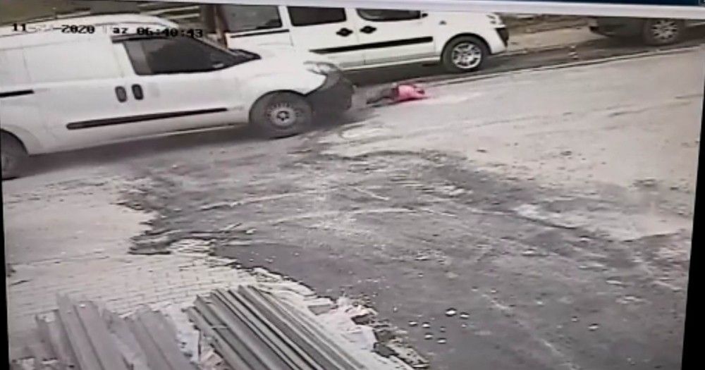 Ehliyetsiz sürücü 3 yaşındaki çocuğa çarpıp kaçtı