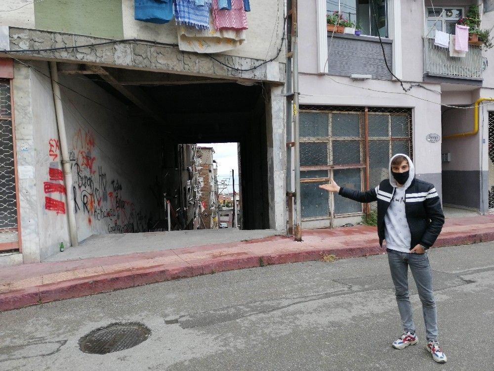 Fıkralara konu olacak apartman