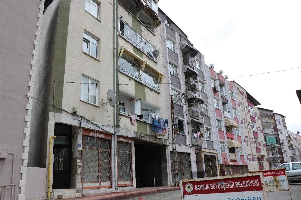 Fıkralara konu olacak apartman