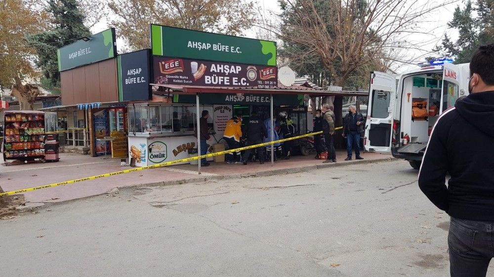 İzmir'de büfeye silahlı saldırı: 1 ölü, 1 yaralı