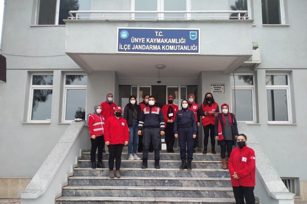 Kızılay'ın kadınlarından "Tatlı" destek