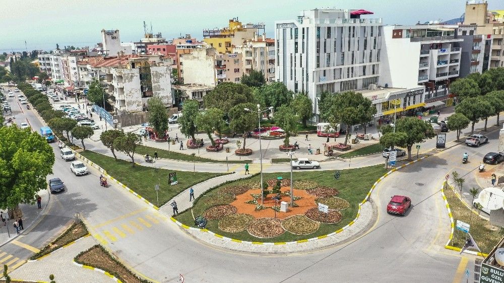 Kusadası'nda trafik sakinleştirme projesi devam ediyor