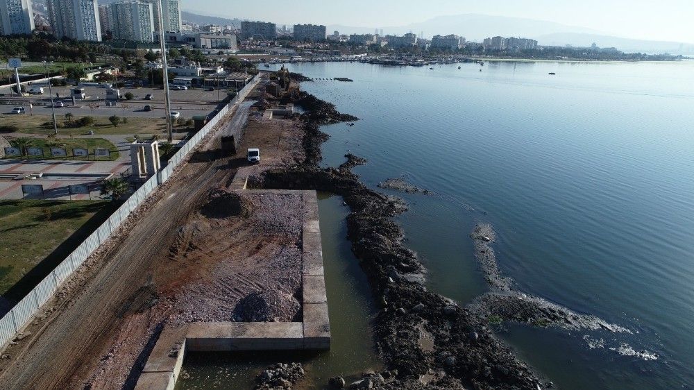 Mavişehir'deki kıyı projesi sürüyor