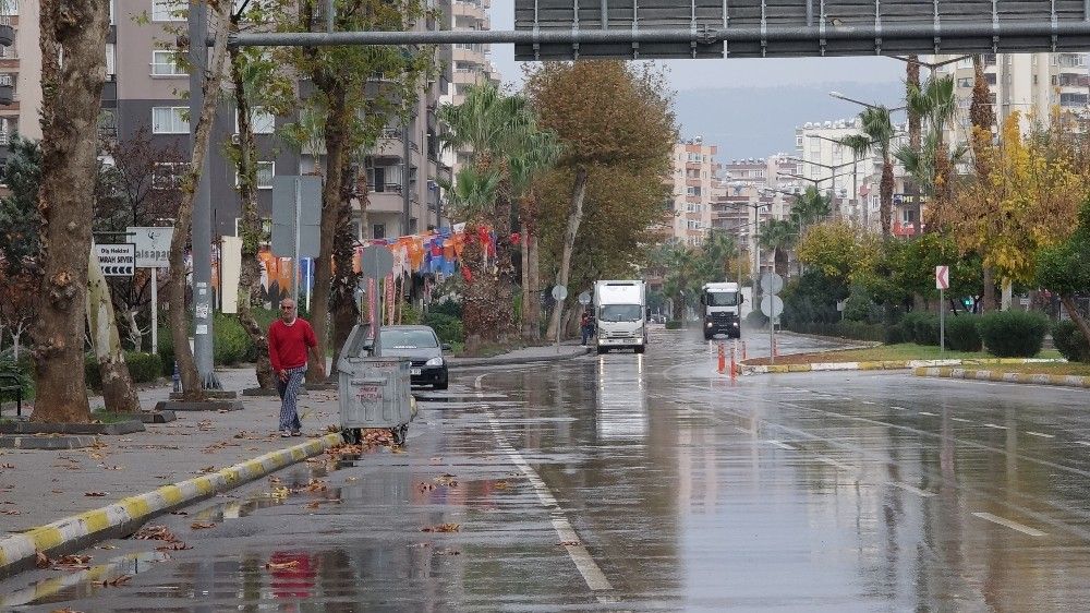 Mersin'de sokaklar yine sessiz kaldı