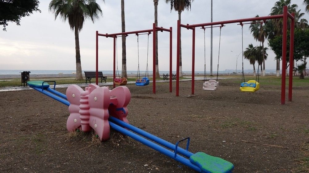 Mersin'de sokaklar yine sessiz kaldı
