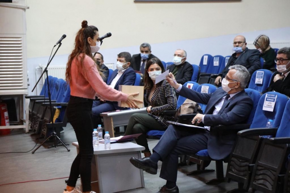 CHP'li üyeler AKP'nin oyuyla seçildi!