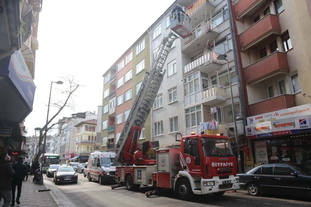 2 gündür haber alınamayan kadın, evinde uyurken bulundu