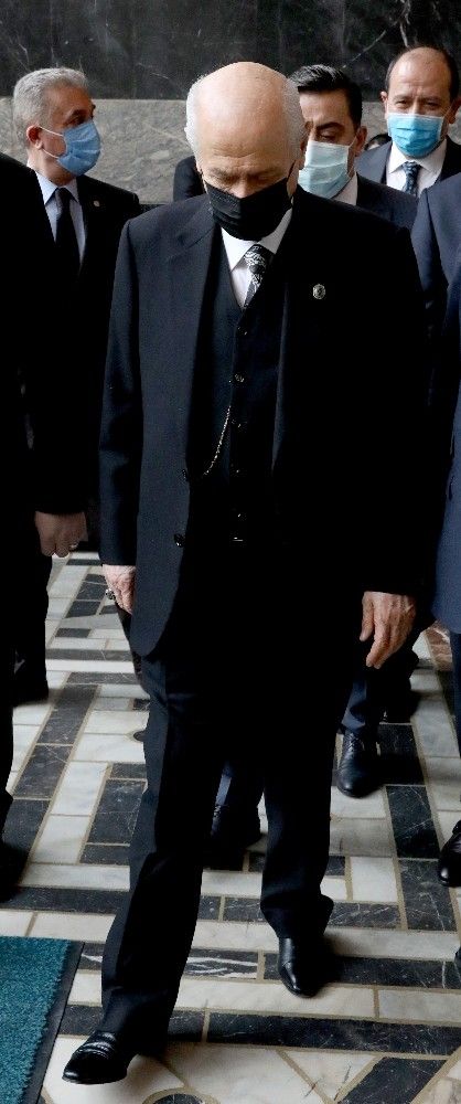 Bahçeli: "Saygıdeğer sözde gazeteci"