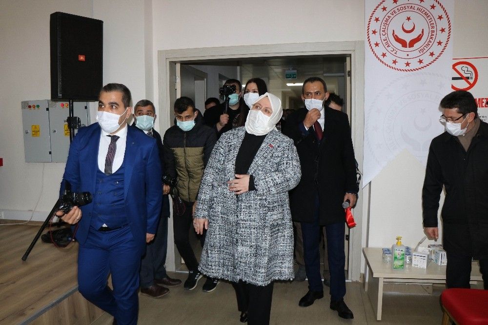 Bakan Zehra Zümrüt Selçuk: "Hayaller engelsizdir"
