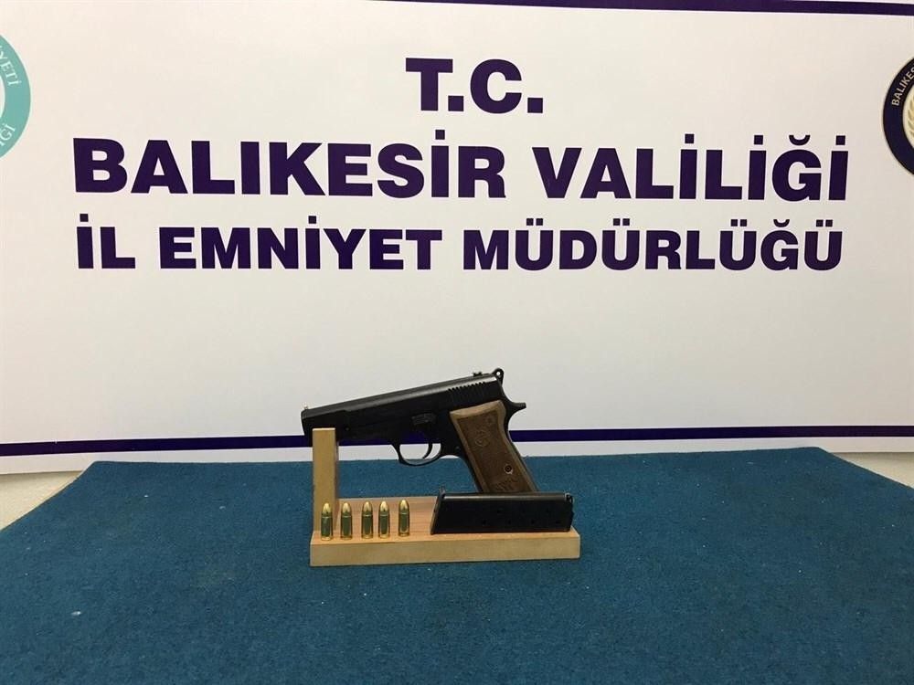 Balıkesir'de aranan 16 şahıs yakalandı