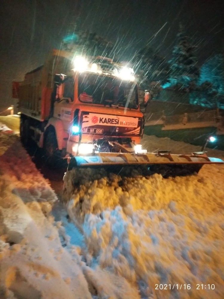 Balıkesir'de 200 kırsal mahalle yolu kapalı
