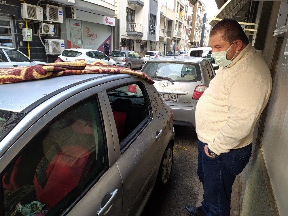 1 hafta önce aldığı arabasıyla sele kapıldı