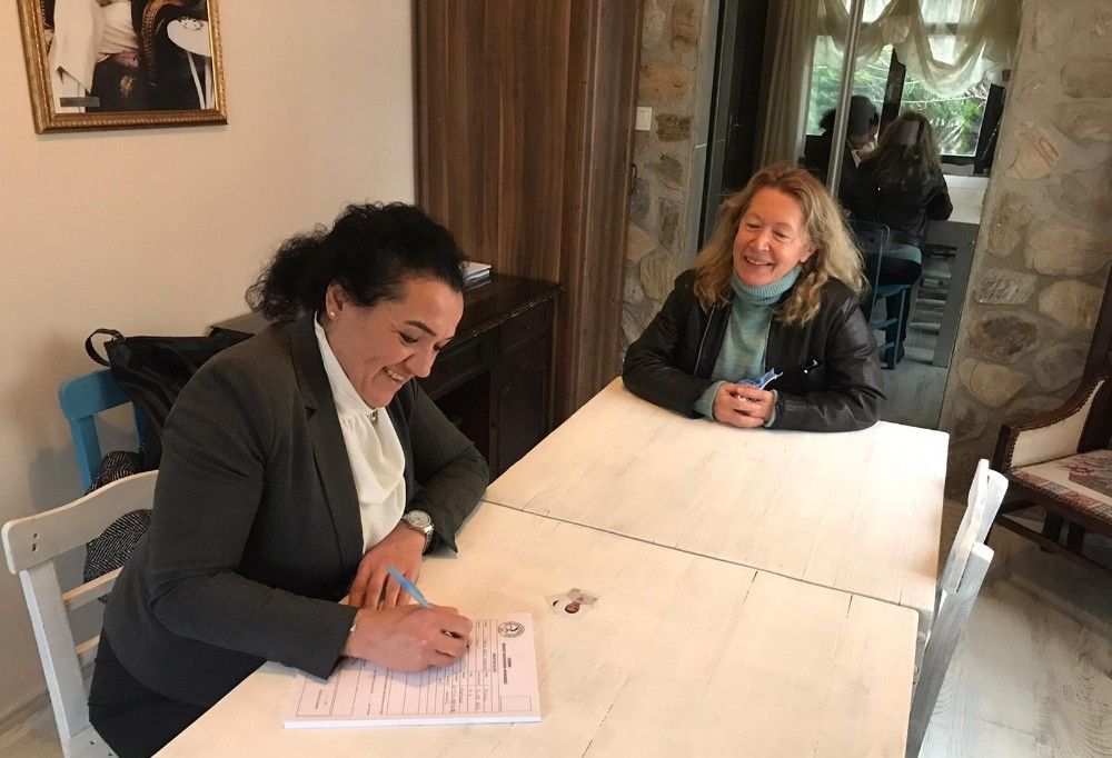 Çeşme Kaymakamından, kadın örgütlerine ziyaret