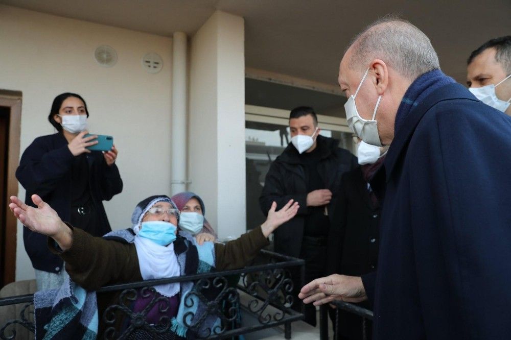 Cumhurbaşkanı Erdoğan'dan ev ziyareti