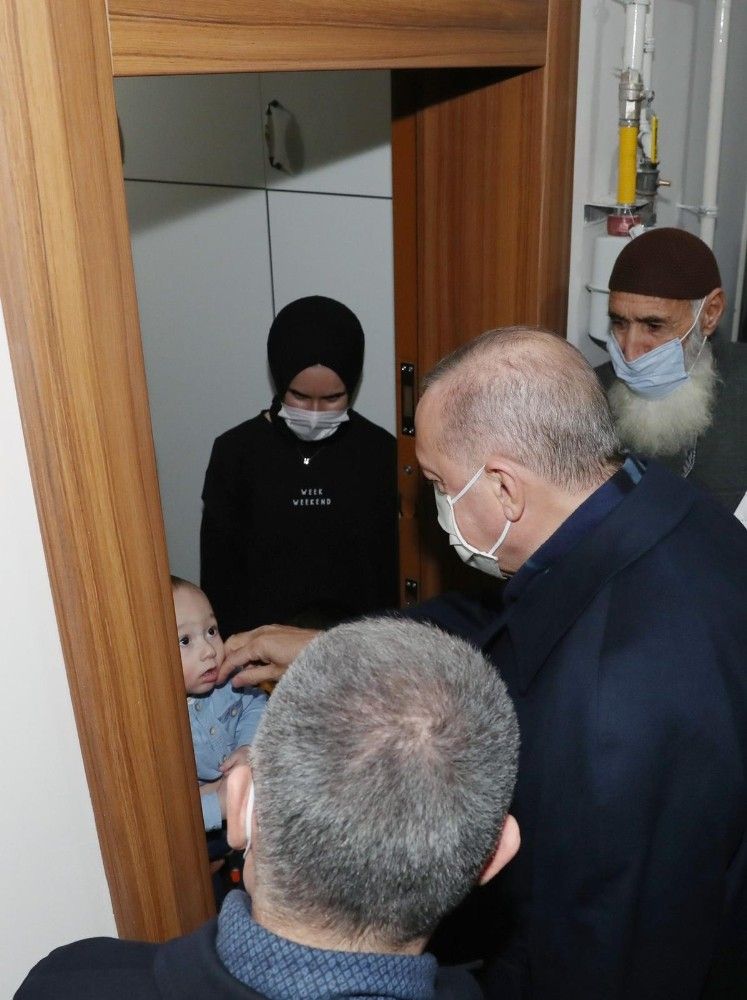 Cumhurbaşkanı Erdoğan'dan ev ziyareti