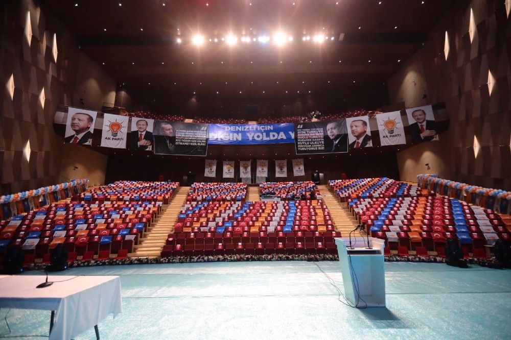 Denizli AK Partiş kongre saatini bekliyor