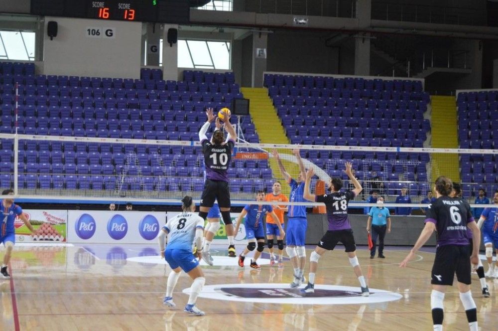 Efeler Ligi: Afyon Belediye Yüntaş: 3 - İstanbul Büyükşehir Belediyespor: 1