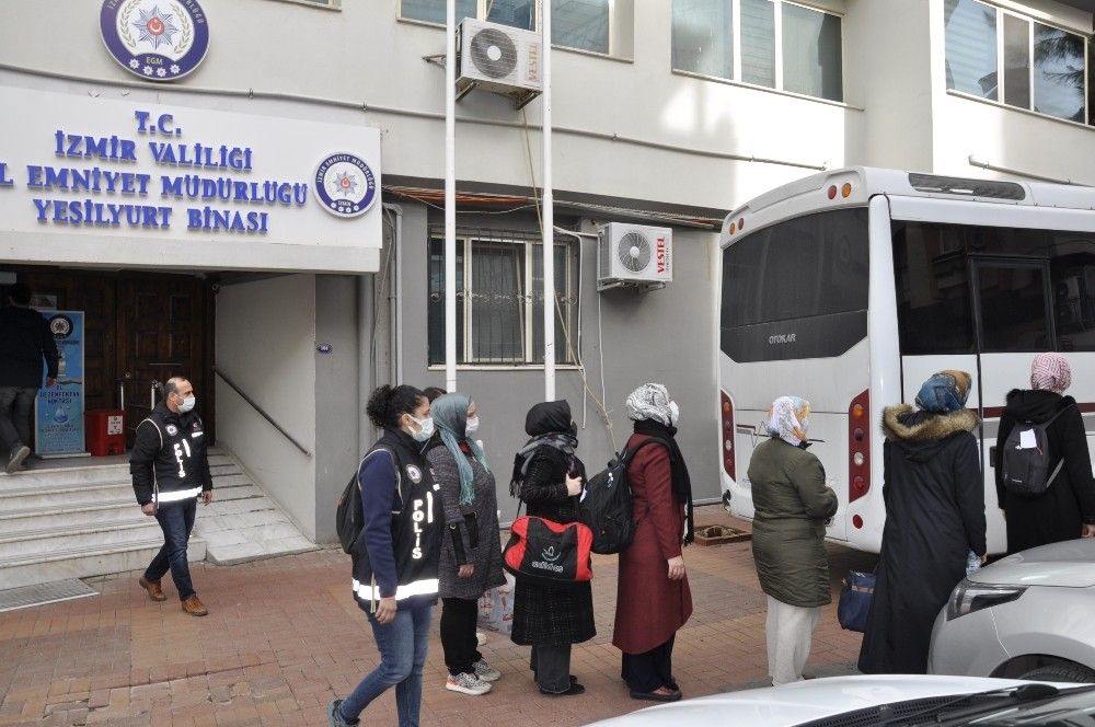 İzmir merkezli FETÖ operasyonu: 16 tutuklama