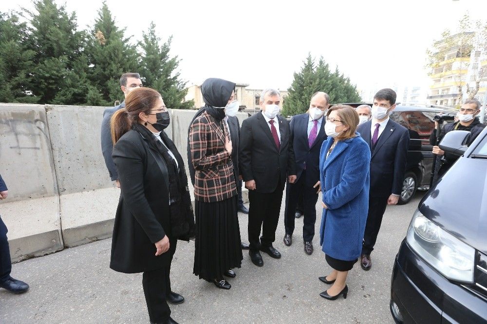 Kadın belediye başkanlarının kıskandıran dayanışması