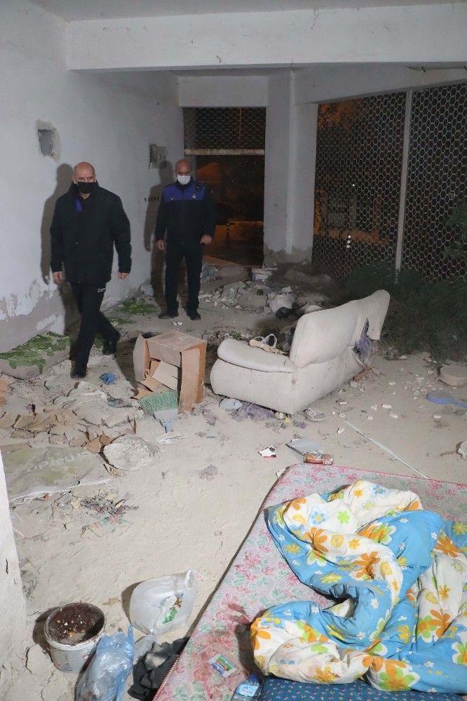 Kuşadası'nda belediye yardım eli uzattı