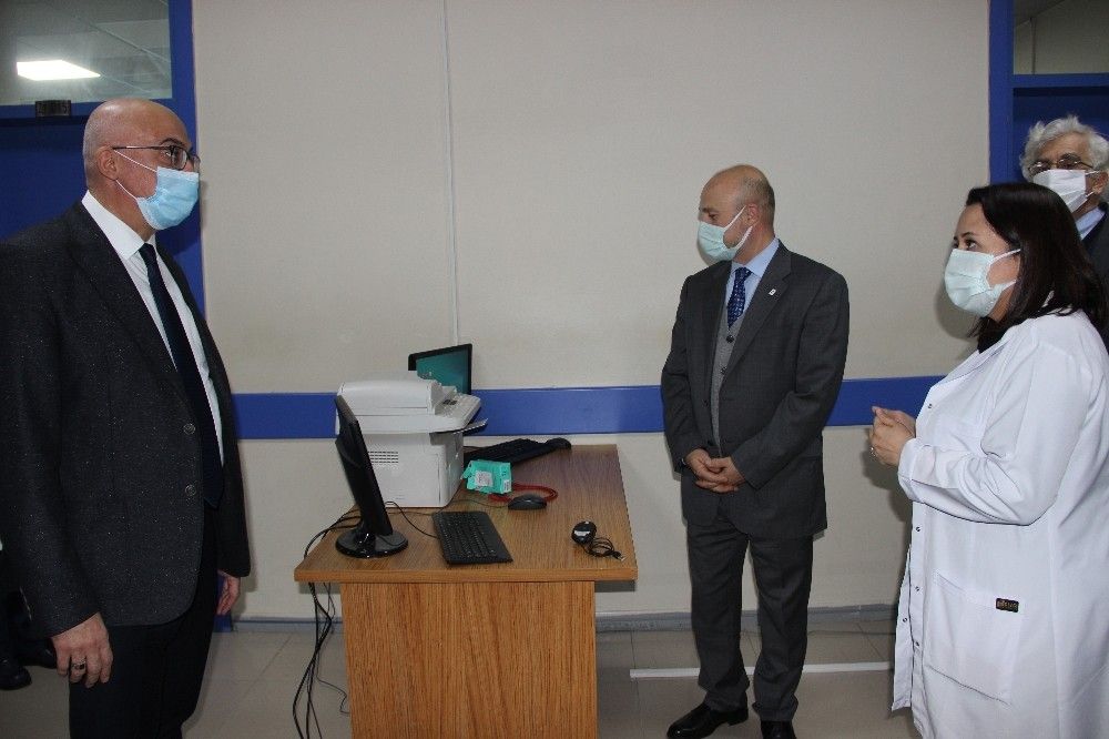 Manisa'ya ilk Covid-19 aşıları geldi