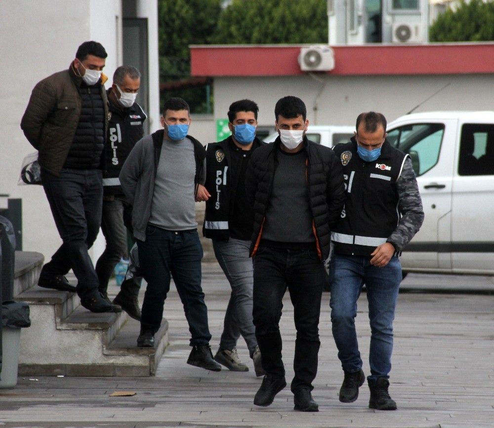 Piyasa değeri 1 milyon 462 lira olan kaçak telefon ele geçirildi