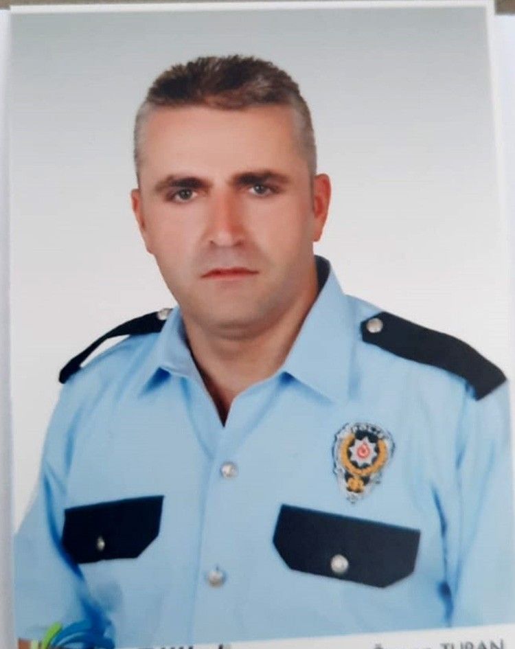 Polis memuru görevi başında hayatını kaybetti
