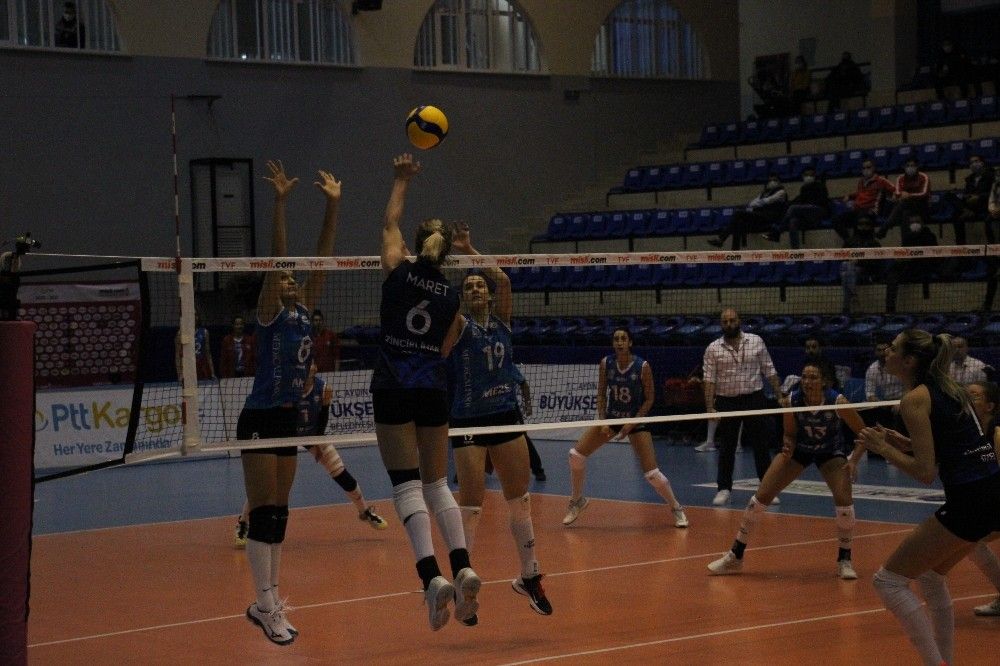 Aydın Büyükşehir Belediyespor: 1 - Nilüfer Belediyespor: 3