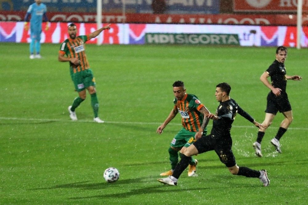 Süper Lig: Aytemiz Alanyaspor: 1 - MKE Ankaragücü: 2