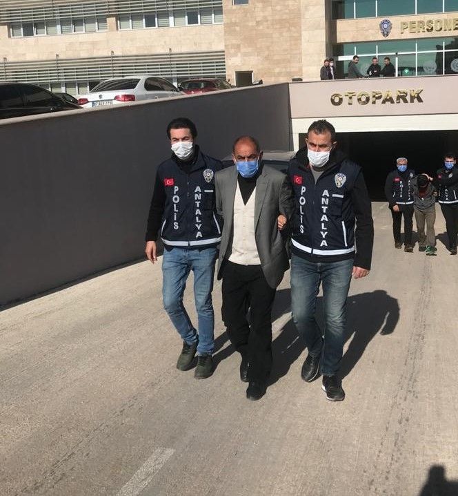 Yaşlı kadını altın ve parası vardır diye öldürmüşler