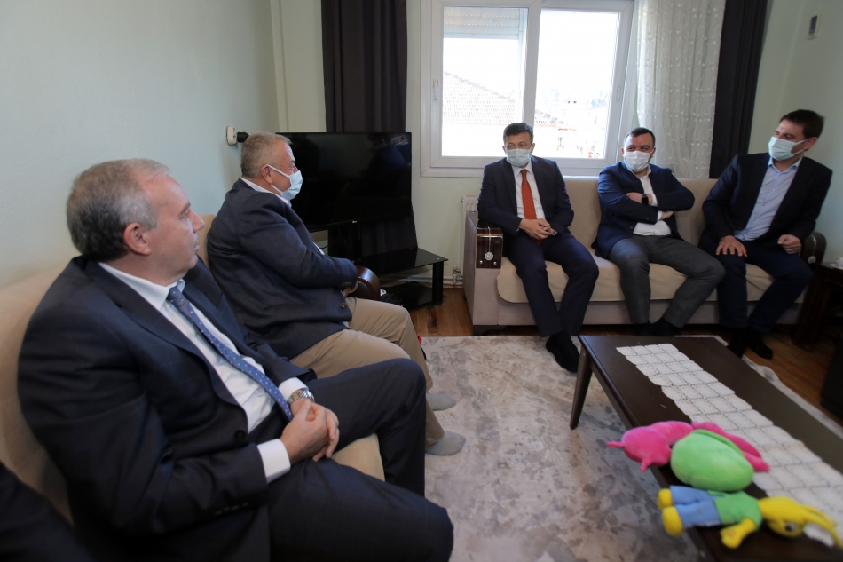 Genel Başkan Yardımcısı kız verdi