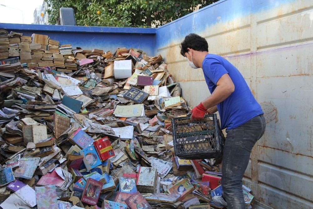 35 bin adet kitap sel sularına teslim oldu