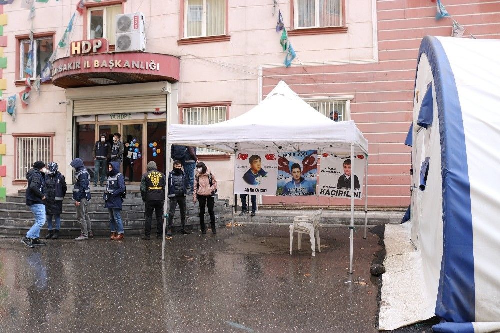 Ailelerden devletin 13 vatandaşı şehit ettiği iddiasına sert tepki
