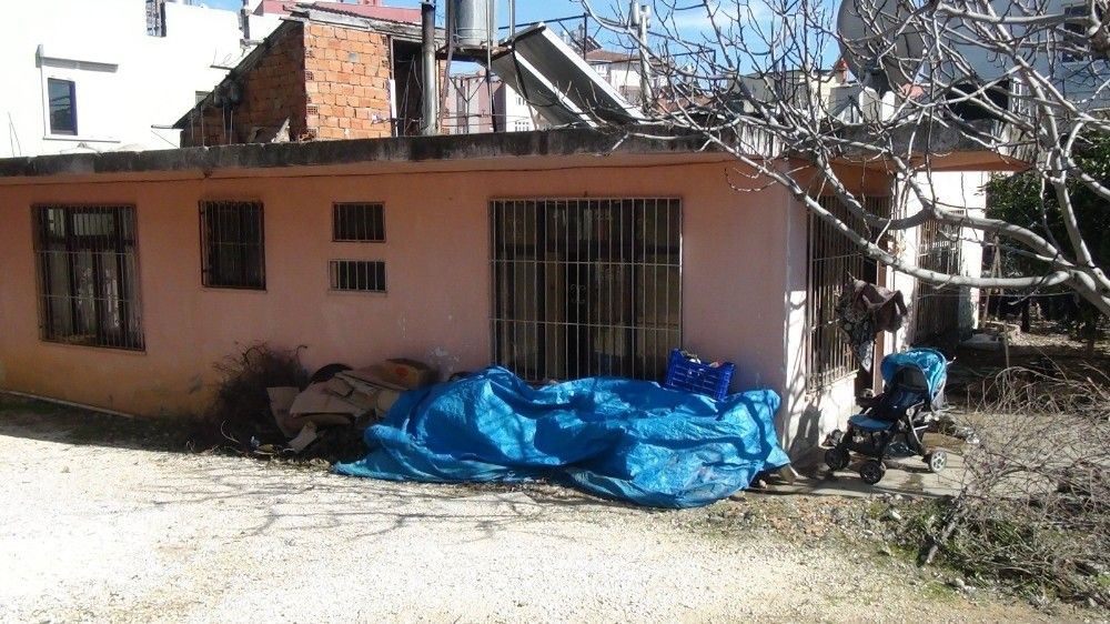 Antalya'da yangında mahsur kalan çocukları anneleri kurtardı