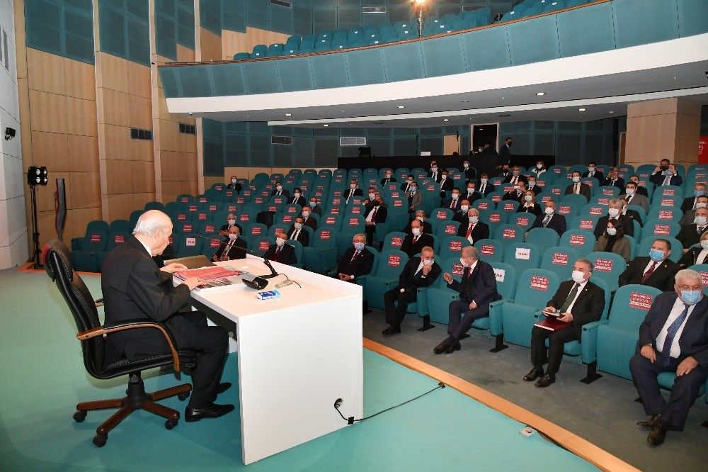 Bahçeli: "Yanlış ve mahsurlu olsa da Anayasa Mahkemesi'nin kararları bağlayıcıdır"