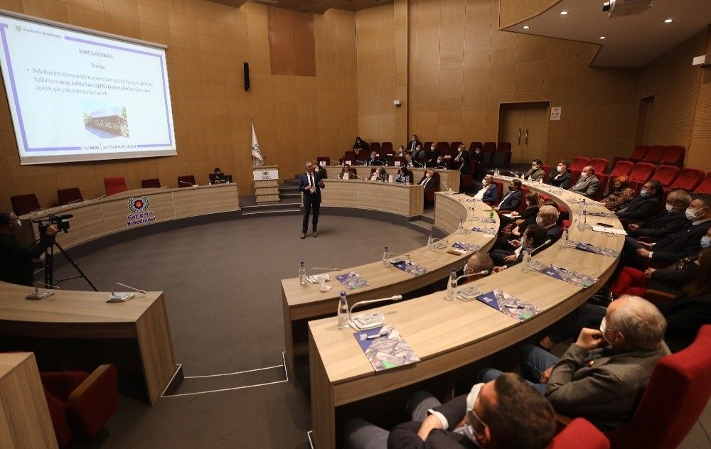 Başkan Arda, CHP yöneticilerine hizmetlerini anlattı