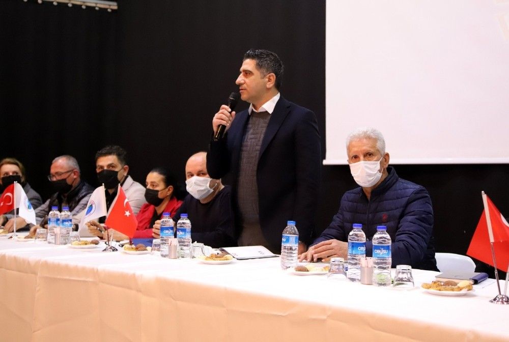Başkan Kayalar, muhtarlarla buluştu
