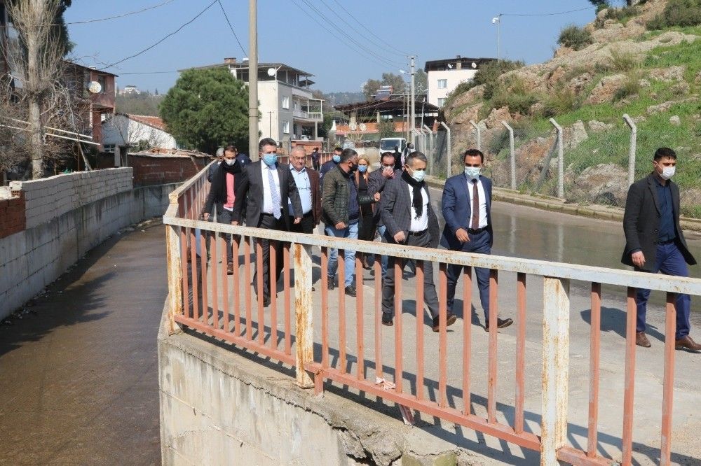 Başkan Sandal, sel felaketinin yaralarını sarıyor