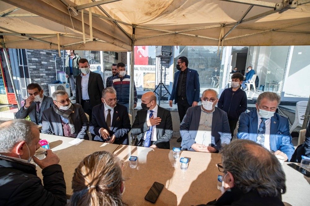 Başkan Soyer'den şehit ailesine taziye ziyareti