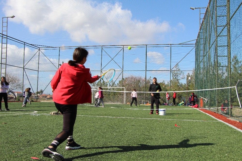 Bu okul Türkiye'de pek bilinmeyen branşlarda sporcu yetişiyor