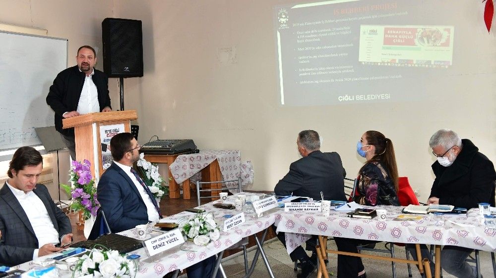Çiğli'de esnaf zirvesi