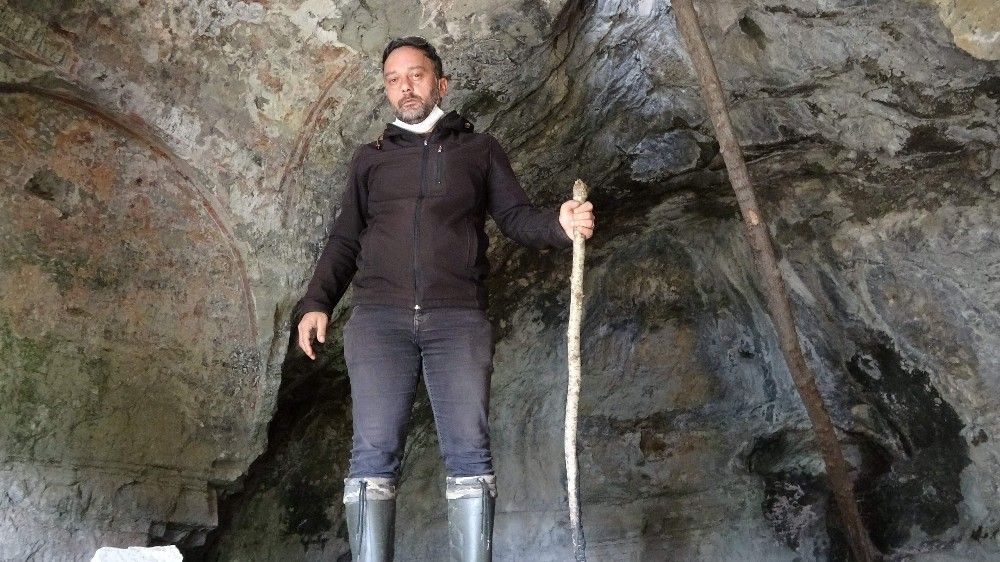 Defineciler Pedromida Kilisesi'nde