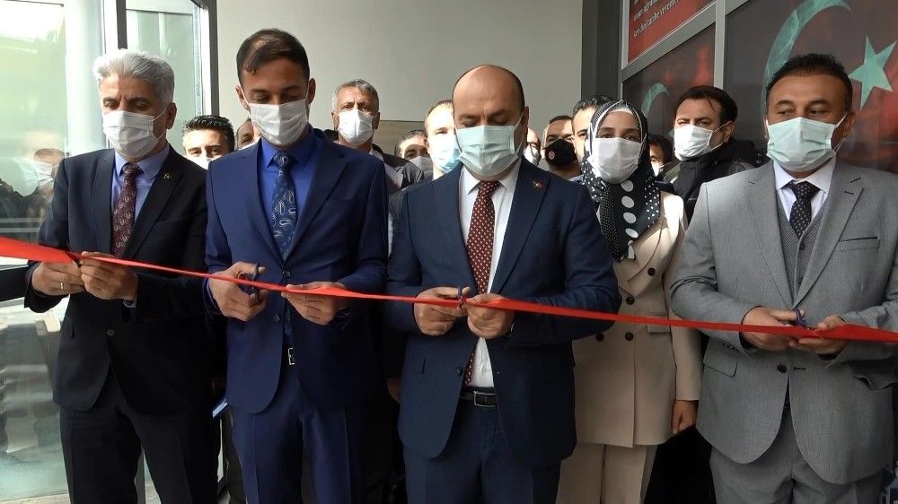 Diyarbakır'da Fırat Yılmaz Çakıroğlu adına kütüphane açıldı