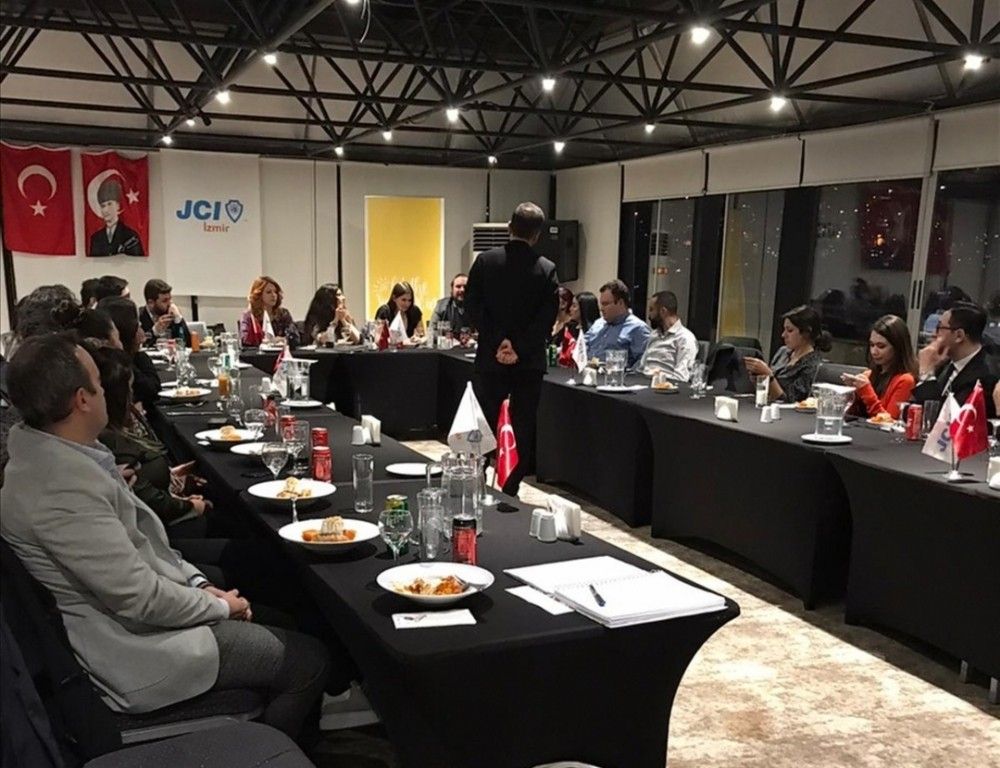 Dünya masalları kıtaları dolaşacak
